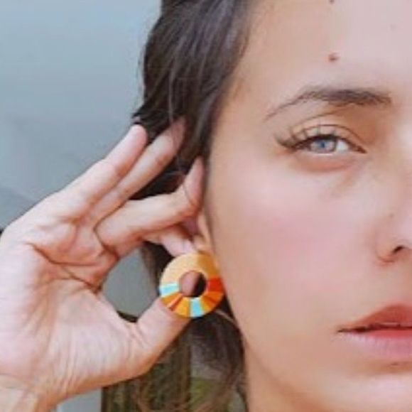 Handmade gold plated yellow blue thread earrings heavy new - Picture 4 of 4